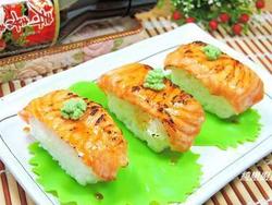炙燒鮭魚握壽司✿穀盛壽喜燒