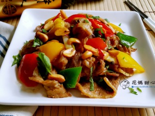 彩椒炒肉片【淬釀手路菜】