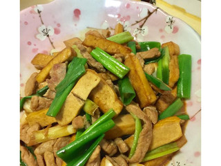 豆干炒肉絲【淬釀手路菜】